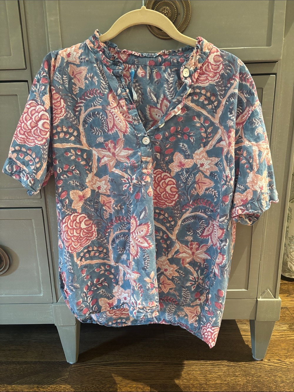 Blue Floral Short-Sleeve Button Placket Blouse